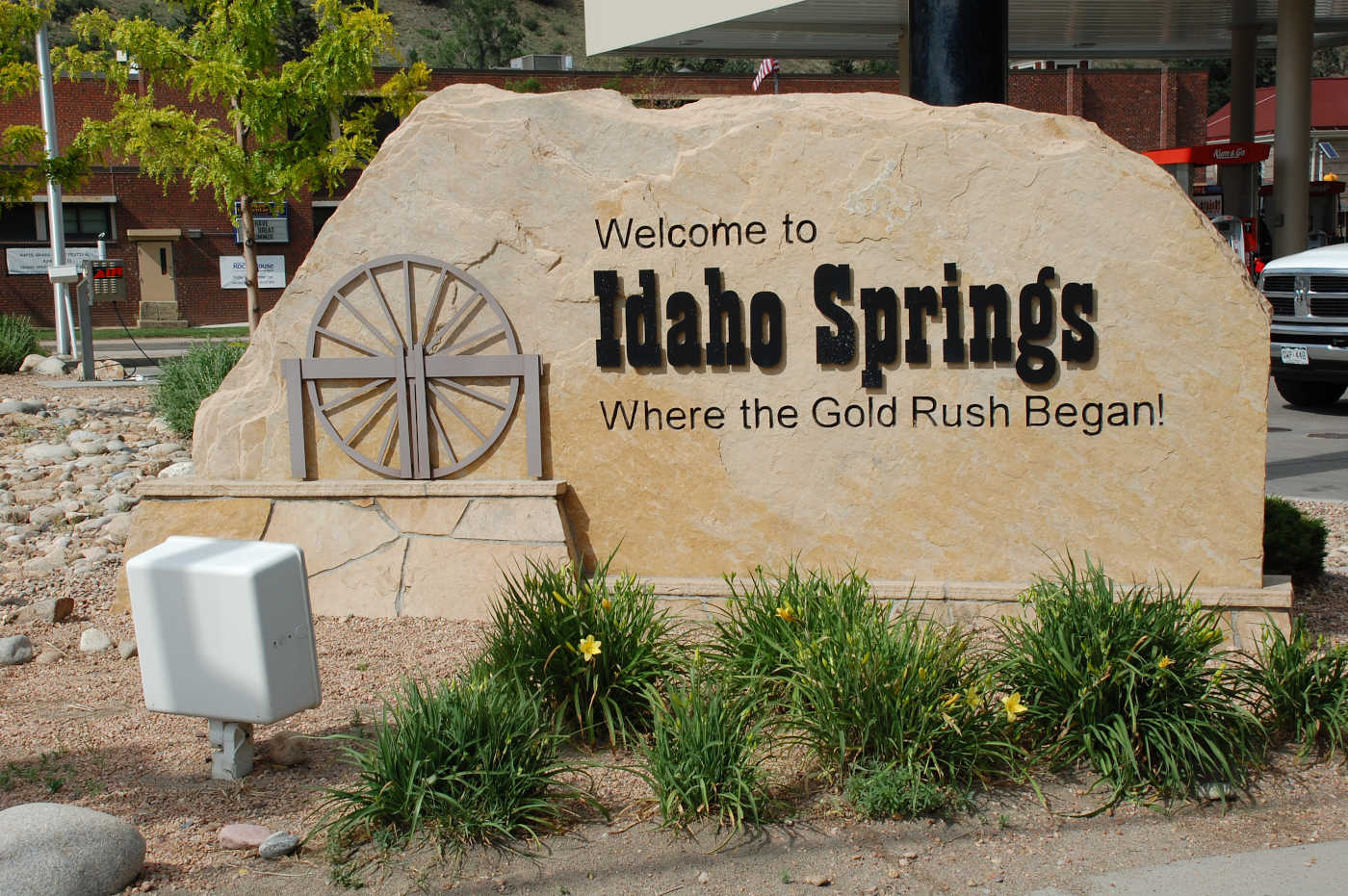 Idaho Springs sign