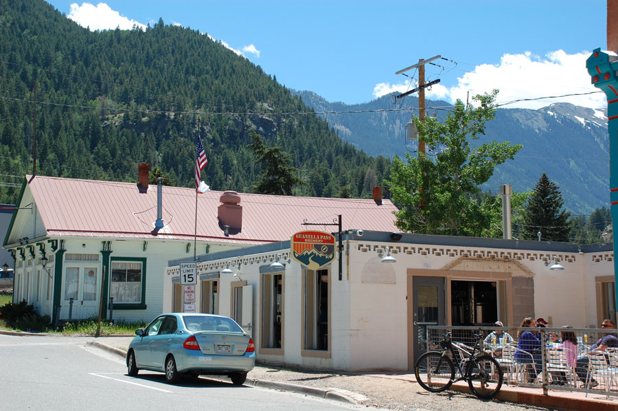 Guanella Pass Brewery - Local Brews in Georgetown